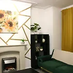 Stylish Stay Near Etihad Stadium
